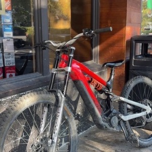 Cannondale Moterra Red and Black