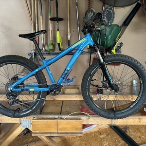 Diamondback Sync’r 24” Blue