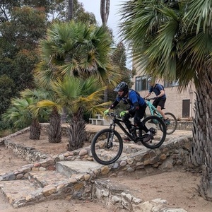2022 Trek Top Fuel 9.8 XT Black