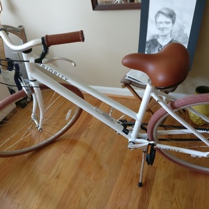 2017 Priority Bicycles Classic Plus White