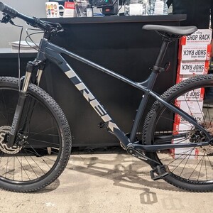 Trek Marlin Blue