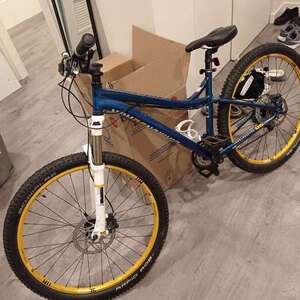 2025 Diamondback Lux Blue