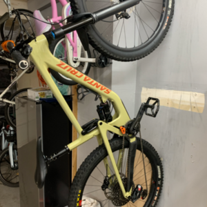 2019 Santa Cruz Hightower C Yellow or Gold, Orange, and Black