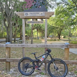 2019 Trek Remedy 8 Black