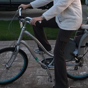 2011 Giant Suede W (Silver, Blue) Silver, gray or bare metal and Blue