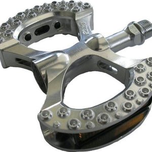 2011 Raleigh Detour Deluxe Silver or Gray