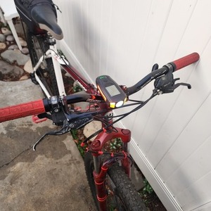 Rocky Mountain Bicycles Vapor Red and White