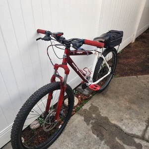 Rocky Mountain Bicycles Vapor Red and White