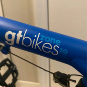 2009 GT Bicycles FE7GL11 BI-1318 Blue and White