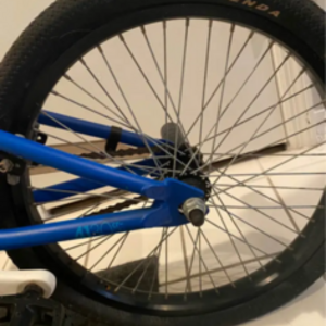 2009 GT Bicycles FE7GL11 BI-1318 Blue and White