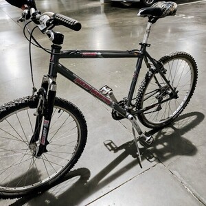 1999 Rocky Mountain Bicycles Fusion Silver, gray or bare metal