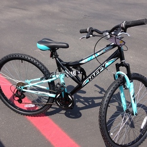 2017 Huffy Trail Runner Black and Blue