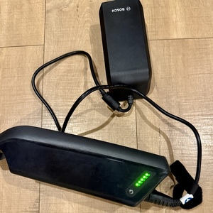 2023 Tern Tern Vektron S10 Folding Electric Bike Silver, gray or bare metal