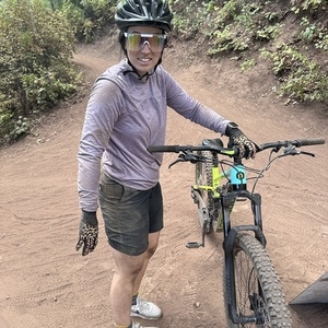 2023 Polygon Siskiu T7 Blue and Yellow or Gold