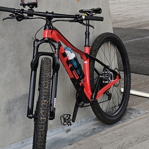 2025 Trek 2021-2024 Procaliber 9.5 Gen 2 Red and Black