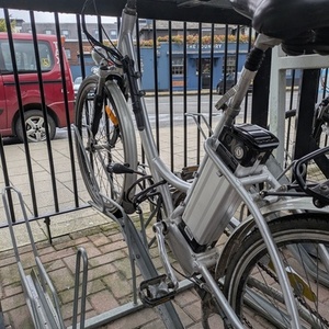 E Tourer E Tourer Pro Rider Silver, gray or bare metal