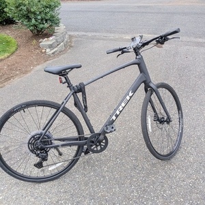 2025 Trek FX 2 SO Black