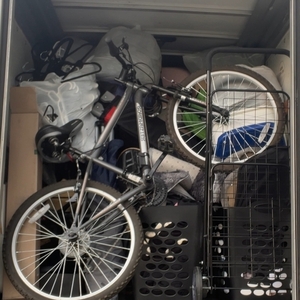 Roadmaster Granite Peak Black and Silver, gray or bare metal