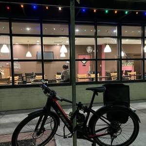 2021 Trek Allant 9.9S Matte Black and Red