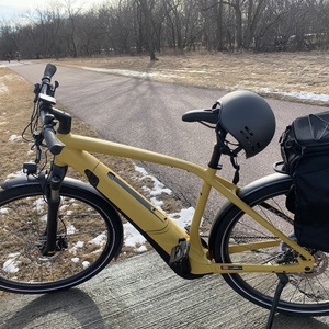 2020 Specialized Turbo Vado Yellow or Gold