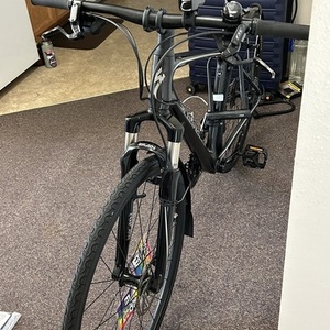 2017 Specialized CrossTrail Silver, gray or bare metal