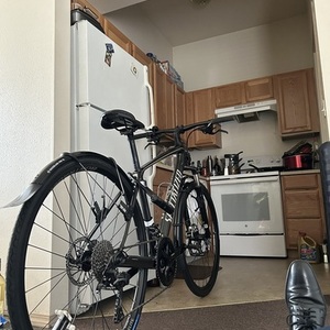 2017 Specialized CrossTrail Silver, gray or bare metal