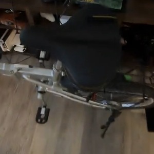 Giant HALFWAY Silver, gray or bare metal