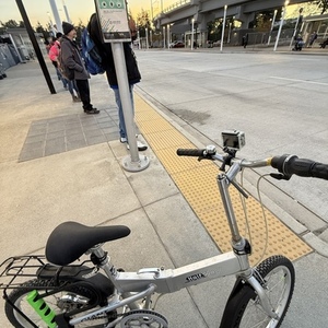 Giant HALFWAY Silver, gray or bare metal