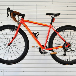 2017 Islabikes Luath 700 S Red and Yellow or Gold