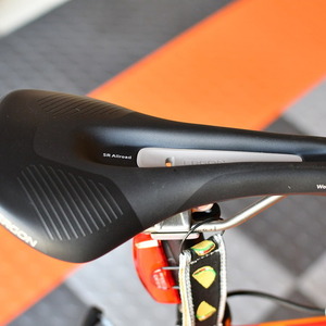 2017 Islabikes Luath 700 S Red and Yellow or Gold