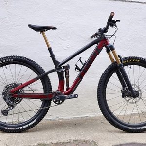 2020 Trek Fuel EX 9.9 Red and Black
