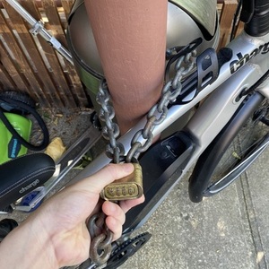 Charge Silver, gray or bare metal