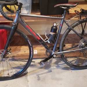 2025 Fuji Jari Black and Red