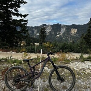 2020 Santa Cruz Nomad Purple