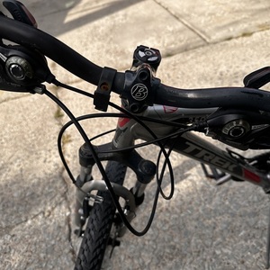 Trek 3500 Silver, gray or bare metal