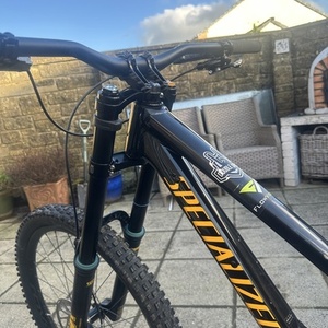 2020 Specialized Demo race Black and Yellow or Gold