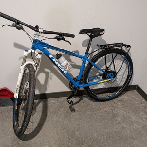 2014 Trek X-Caliber 8 Blue and White