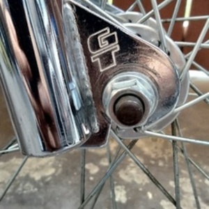 1994 GT Bicycles VERTIGO Black and Silver, gray or bare metal