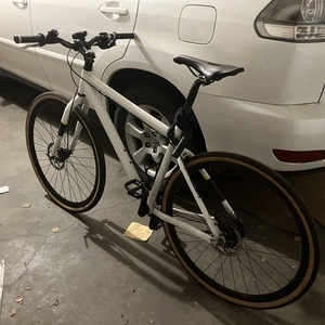 2009 Giant Seek 1 White